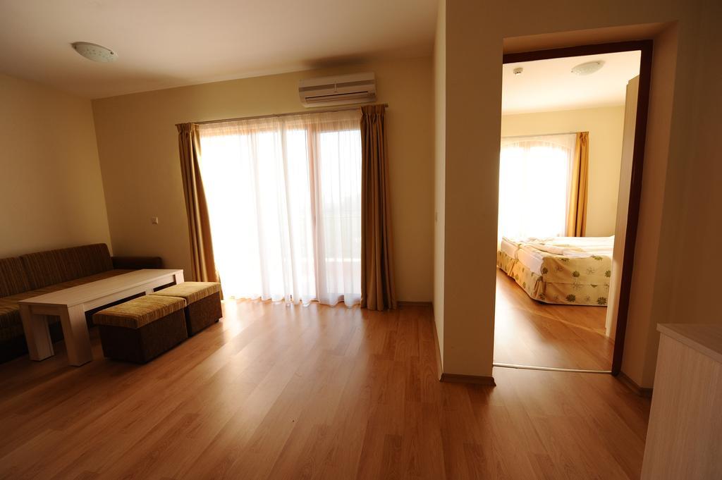 Serena Residence Aparthotel Созополь Экстерьер фото